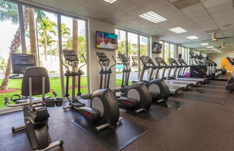 Apartamento Sunny Isles, Life! Parking Included *
