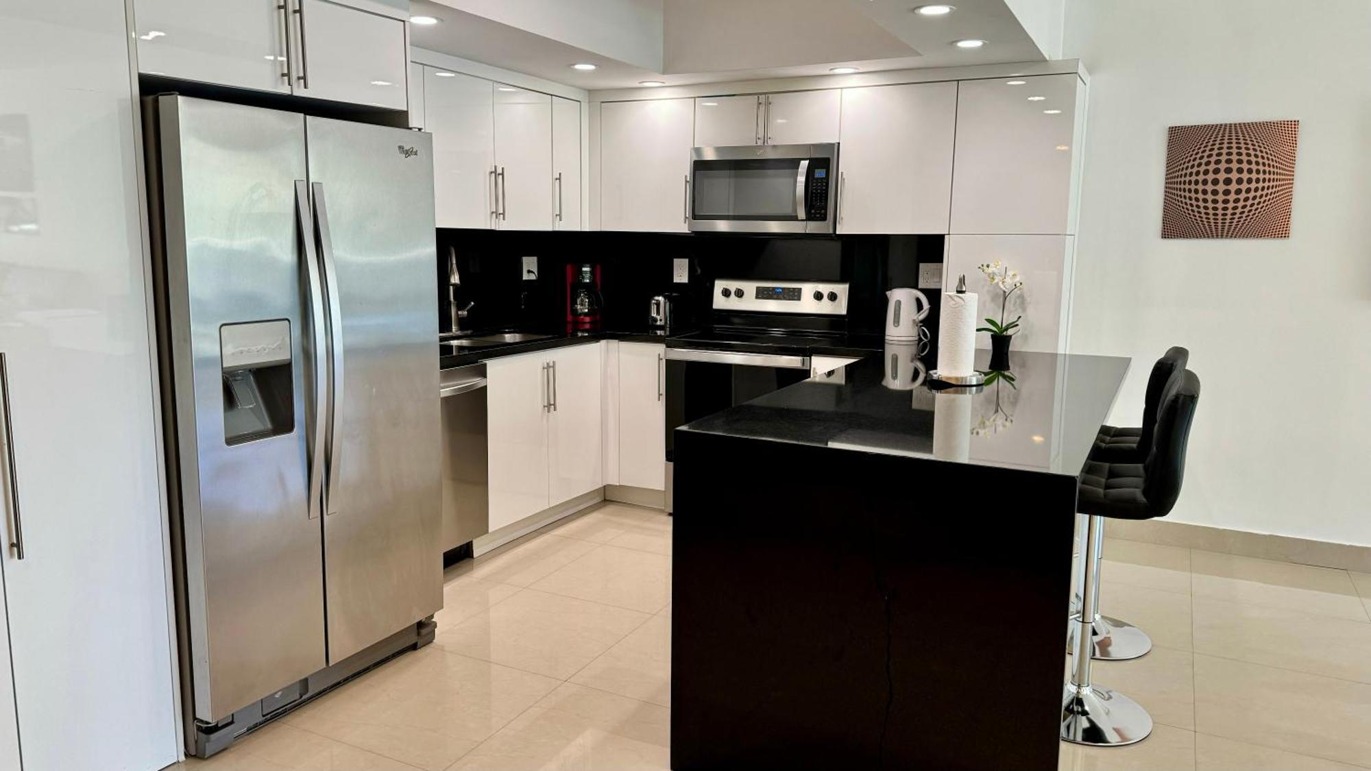 Apartamento Sunny Isles, Life! Parking Included *