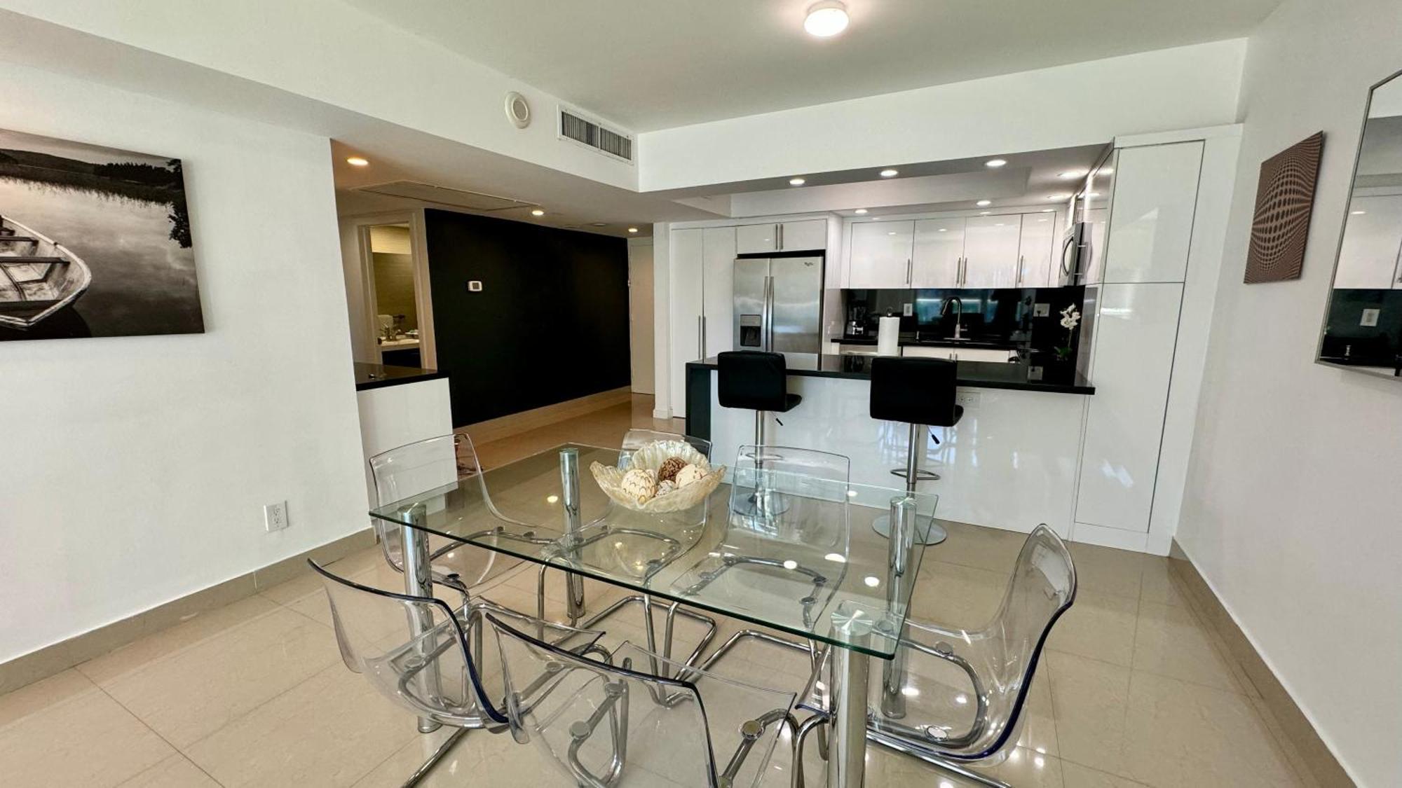 Apartamento Sunny Isles, Life! Parking Included *