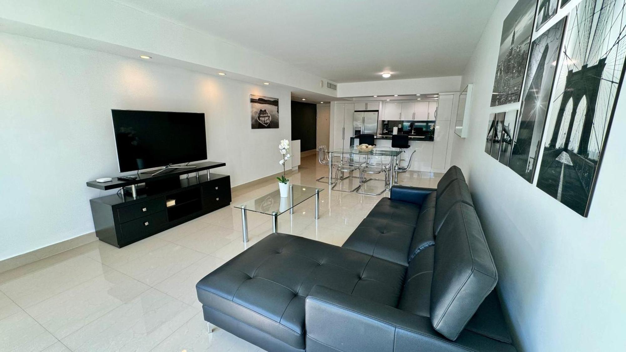 Sunny Isles, Life! Parking Included Apartamento